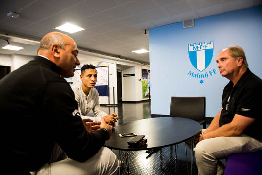 Malmö FFs Yoshimar Yotún, tolken och Max Wiman