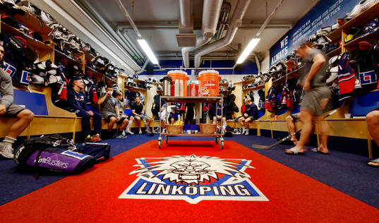 Linköpings omklädningsrum före ishockeymatchen i SHL