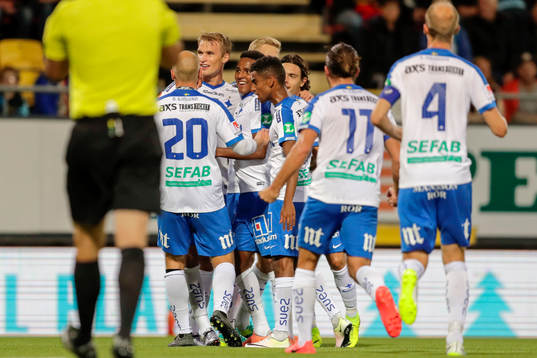 Norrköpings Sebastian Andersson jublar