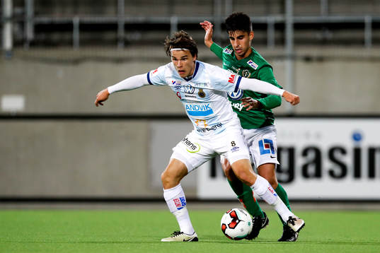 Gefles Simon Skrabb och Jönköpings Alejandro Fernandez