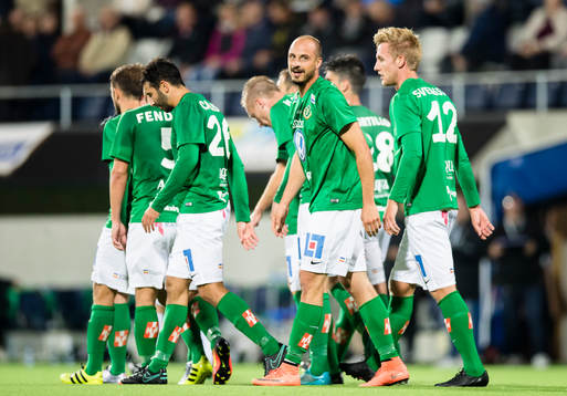 Jönköpings Pär Eriksson (m) gör 0-1 och gratuleras av