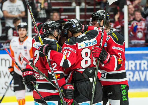 Malmö Redhawks Andreas Thuresson jublar