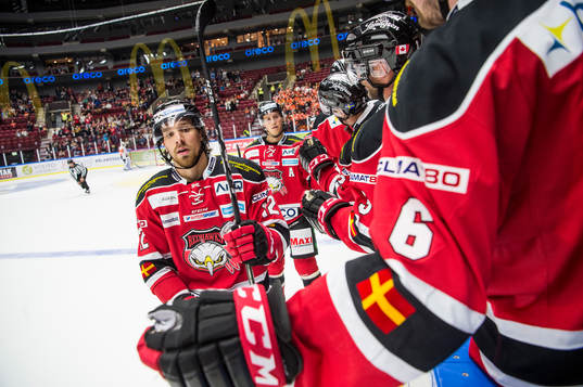 Malmö Redhawks Andreas Thuresson jublar