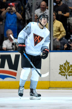 Nordamerikas Auston Matthews jublar