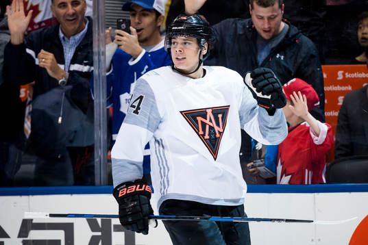 Nordamerikas Auston Matthews jublar