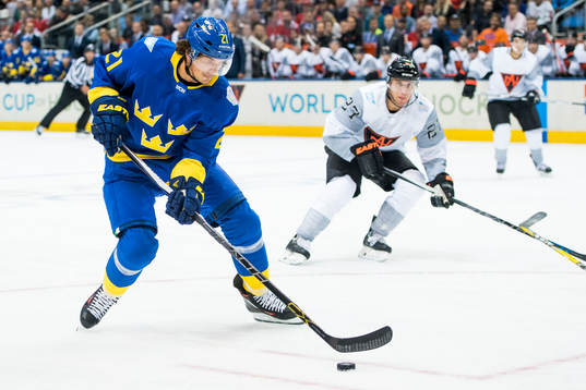 Sveriges Loui Eriksson bevakas av Nordamerikas Ryan Murray