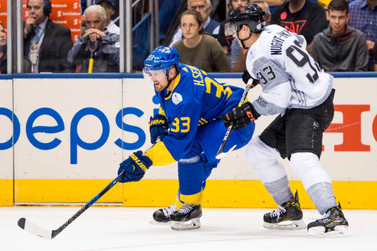 Sveriges Henrik Sedin och Nordamerikas Ryan Nugent-Hopkins