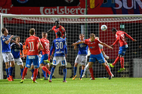 Helsingborgs Monday Samuel nickar in 1-1