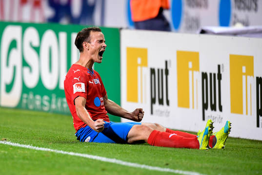 Helsingborgs Anton Wede jublar