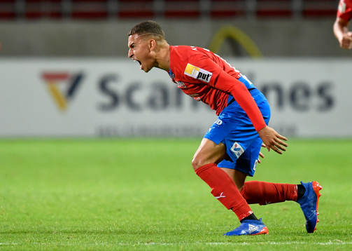 Helsingborgs Jordan Larsson är frustrerad