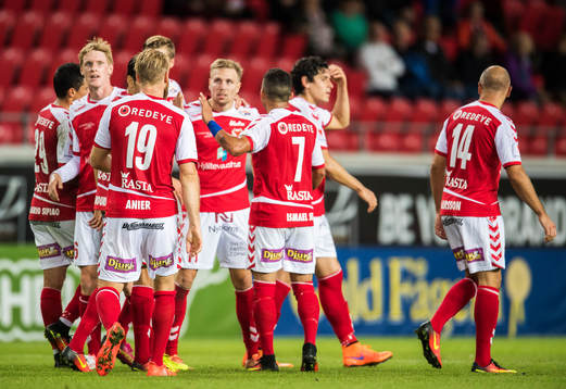 Kalmarsspelarna jublar