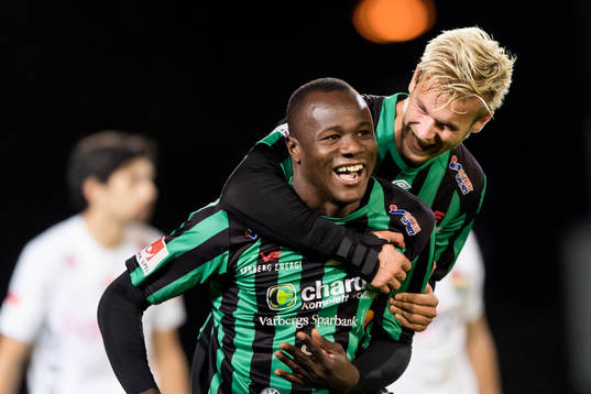 Varbergs Nsima Peter jublar
