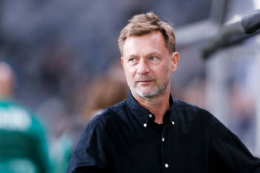 Häckens tränare Peter Gerhardsson före fotbollsmatchen i