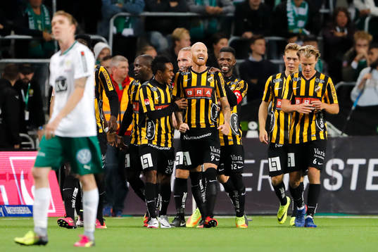Häckens Alexander Farnerud jublar