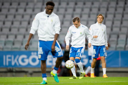 IFK Göteborgs Scott Jamieson värmer upp innan