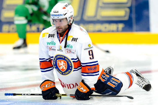 Växjös Josh Hennessy