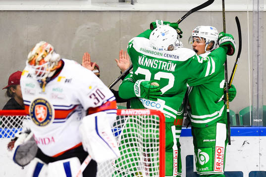 Rögles Sebastian Wännström jublar