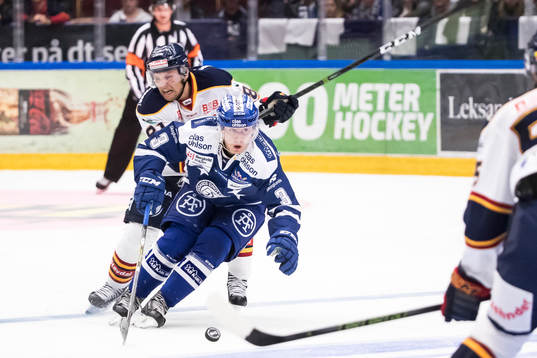 Leksands Daniel Bertov jagas av Djurgårdens Calle