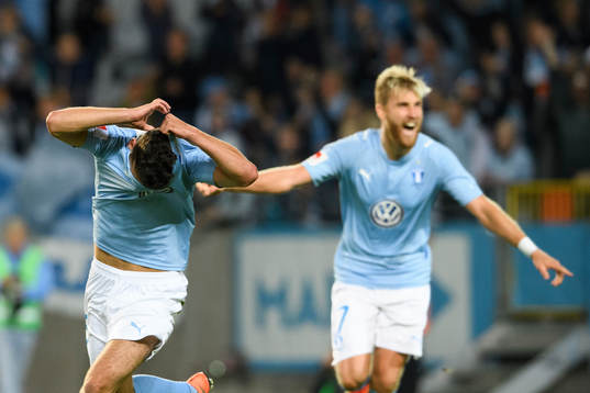 Malmö FFs Erdal Rakip jobbar