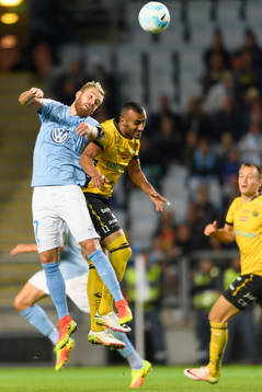Malmö FFs Rasmus Bengtsson och Elfsborgs Issam Jebali