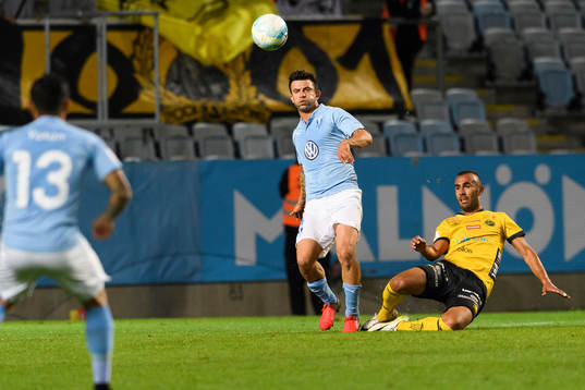 Malmö FFs Behrang Safari och Elfsborgs Issam Jebali