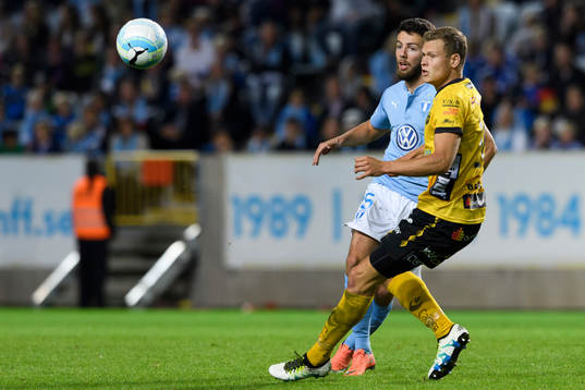 Malmö FFs Erdal Rakip och Elfsborgs Viktor Claesson