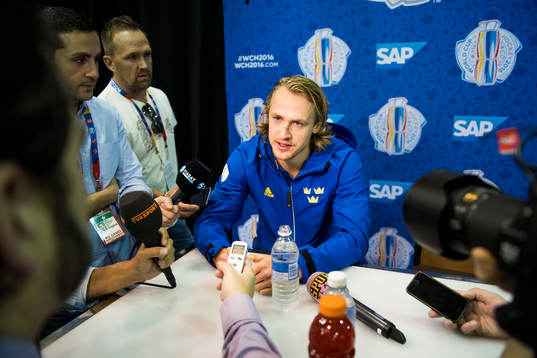 Sveriges Carl Hagelin