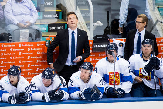 Finlands förbundskapten Lauri Marjamäki deppar