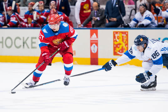 Rysslands Artemi Panarin och Finlands Teuvo Teräväinen