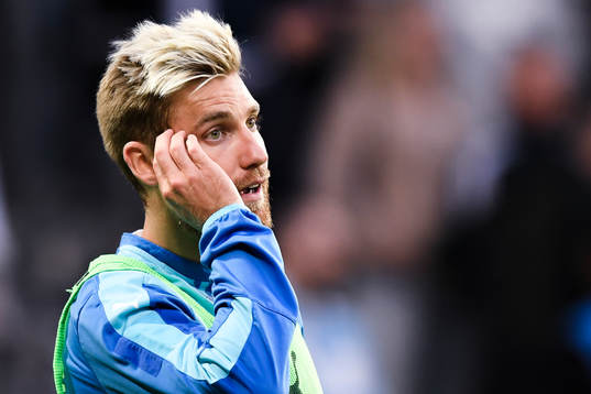Malmö FFs Rasmus Bengtsson värmer upp före