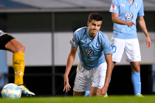 Malmö FFs Alexander Jeremejeff deppar