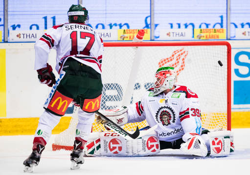 Frölundas målvakt Dan Bakala släpper in 7-2