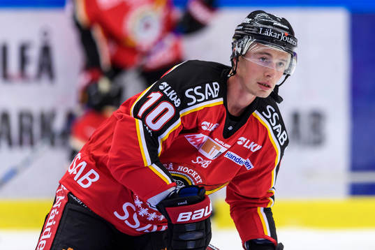 Luleås Tim Kennedy på uppvärmningen