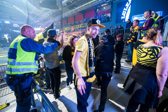 Skellefteå supportrarna lämnar bortastå