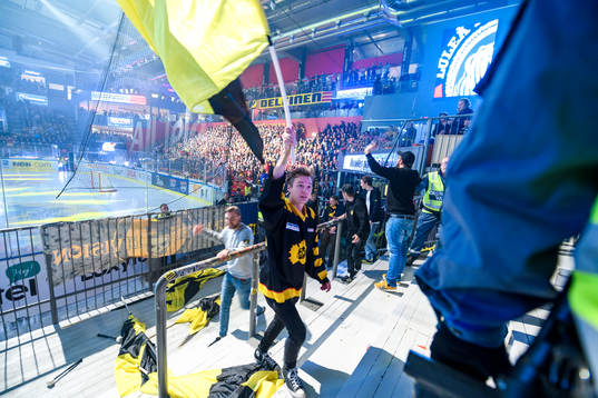 Skellefteå supportrarna lämnar bortastå
