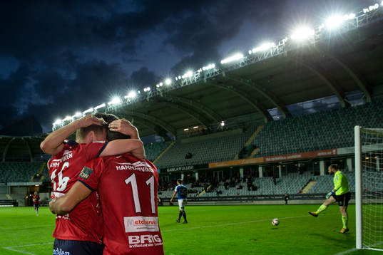 Bläddra bland fler bilder av Fotboll, Superettan, Örgryte - Trelleborg