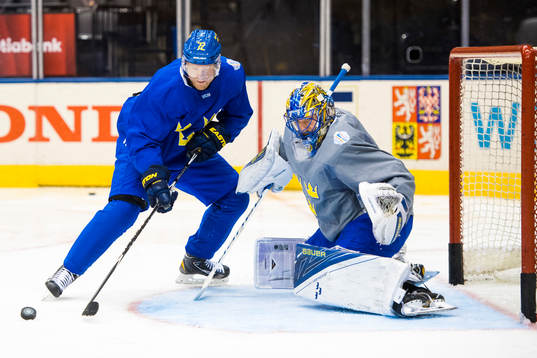 Sveriges målvakt Henrik Lundqvist och Patric Hörnqvist