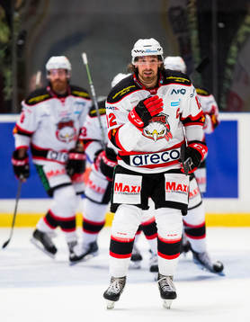 Malmö Redhawks Andreas Thuresson jublar