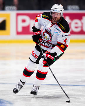 Malmö Redhawks Noah Welch med pucken