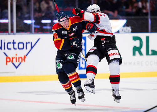 Djurgårdens Ville Varakas och Malmö Redhawks Fredrik