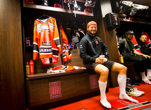 Örebros Johan Wiklander i Örebro omklädningsrum