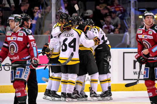 Brynäs Jonathan Granström jublar