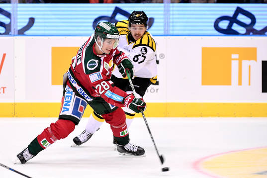 Frölundas Johan Sundström och Brynäs Tomas Zaborsky