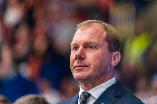 s tränare Johan Lindbom