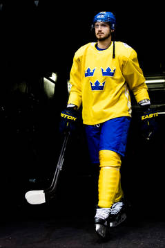 Sveriges Oliver Ekman Larsson kommer ut till Sveriges