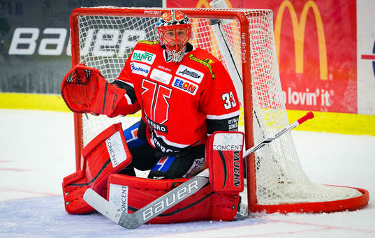 Örebros målvakt Julius Hudacek