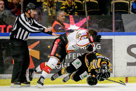 Luleås Christian Jaros och Skellefteås Emil Djuse
