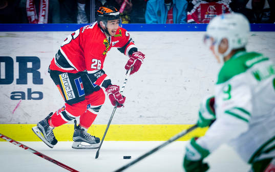 Örebros Greg Squires