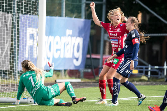 Piteås Nina Jakobsson jublar