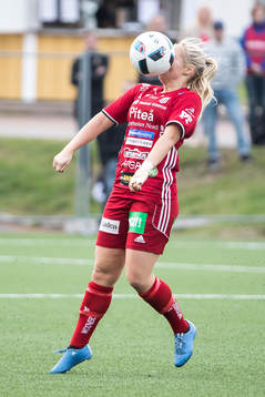 Piteås Ellen Löfqvist   i fotbollsmatchen i